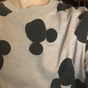 H&M black and beige Mickey Mouse sweater